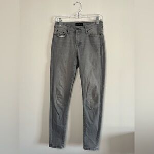 Banana Republic Sculpt Skinny Jeans in Gray, Size 26 / 2
